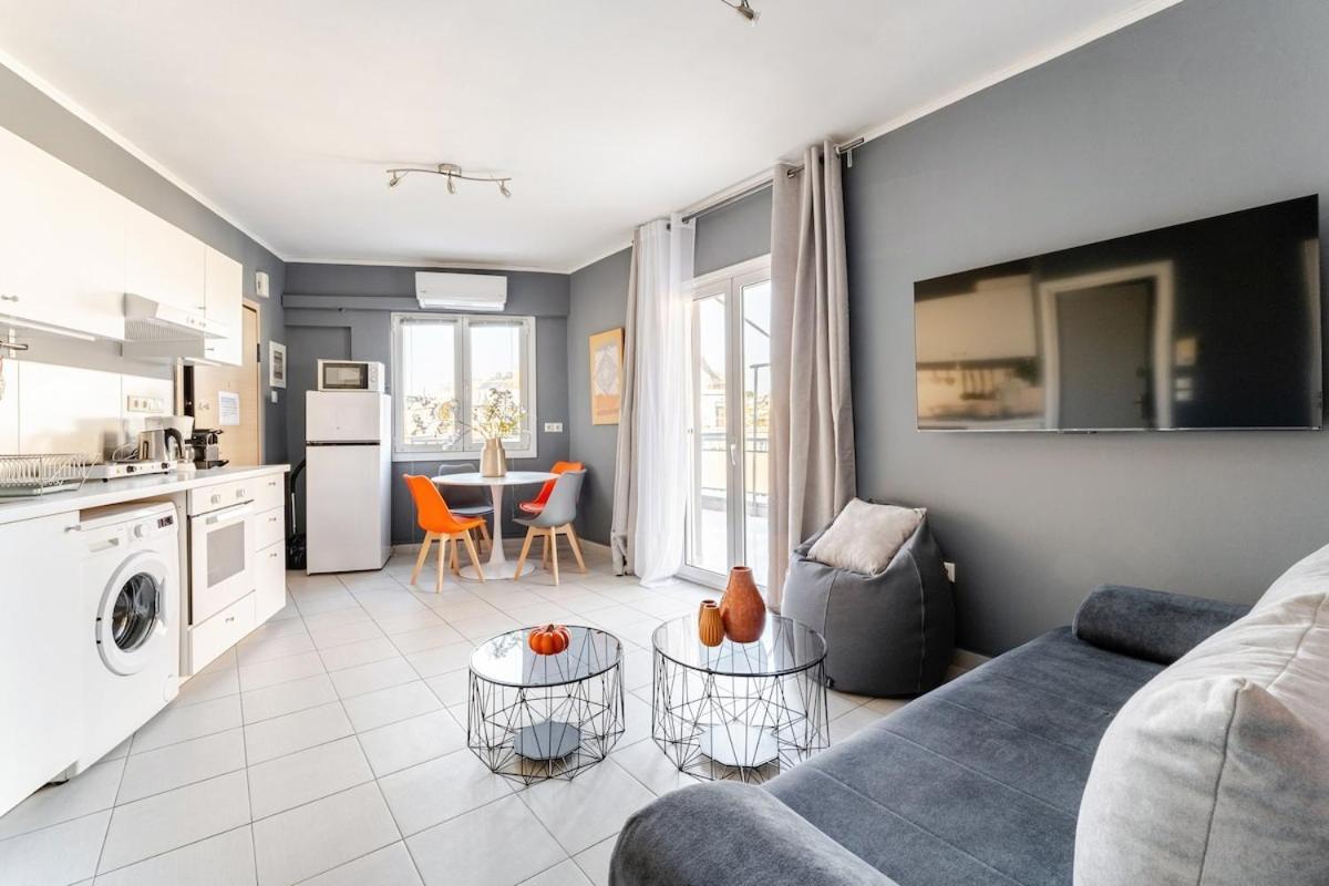 Lovely Apt W/Heated Jacuzzi &Full Acropolis View Афины Экстерьер фото